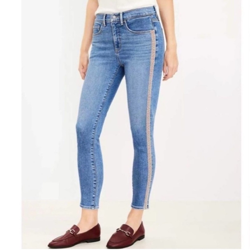 Loft Jeans Loft Beaded Slim‎ Pocket Skinny Jeans Indigo Wash.